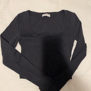 Aritzia Babaton Black Long Sleeve Tee